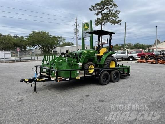John Deere 3043D Trattori