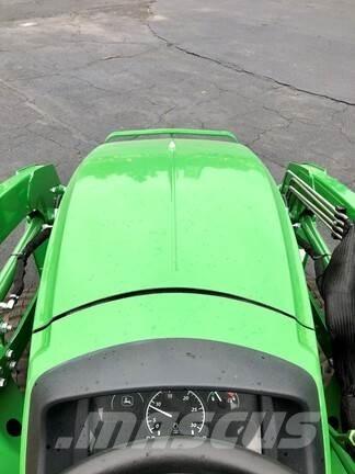 John Deere 3043D Trattori