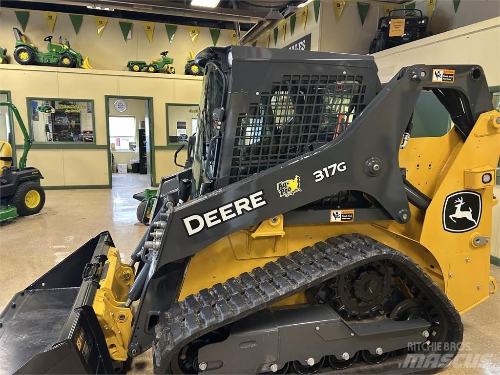 John Deere 317G Mini pale