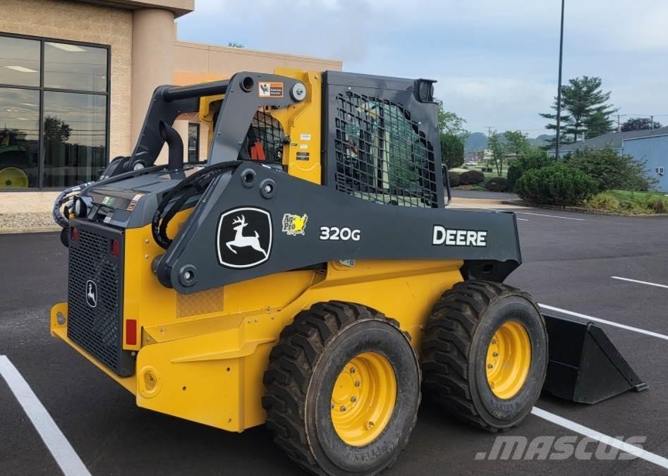 John Deere 320G Mini Pale Gommate