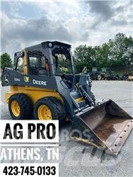 John Deere 324G Mini Pale Gommate