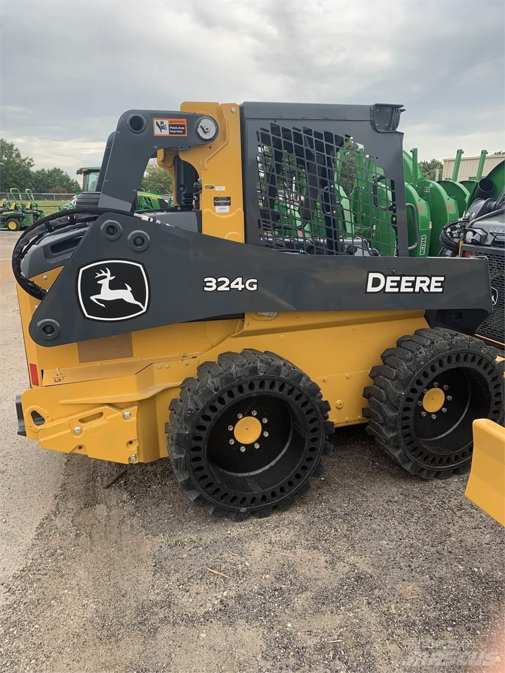 John Deere 324G Mini Pale Gommate