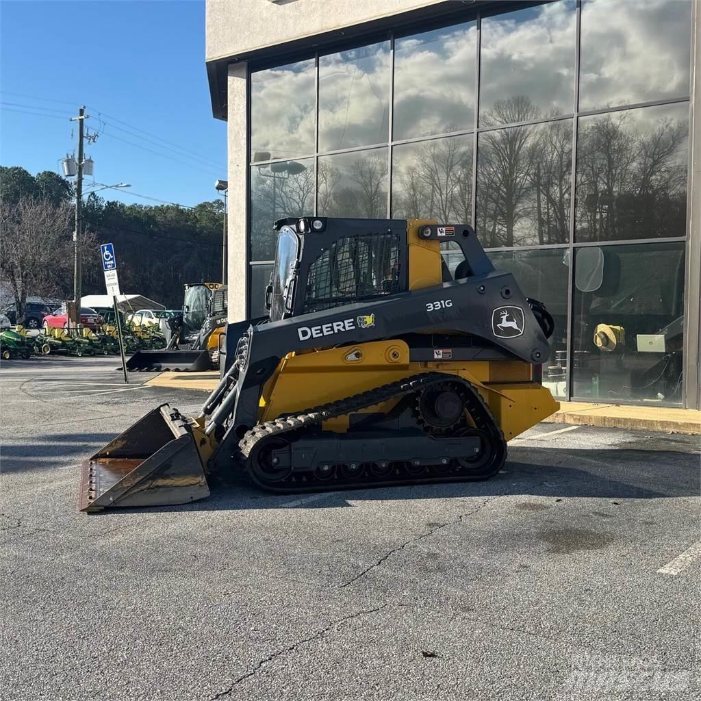 John Deere 331G Mini pale