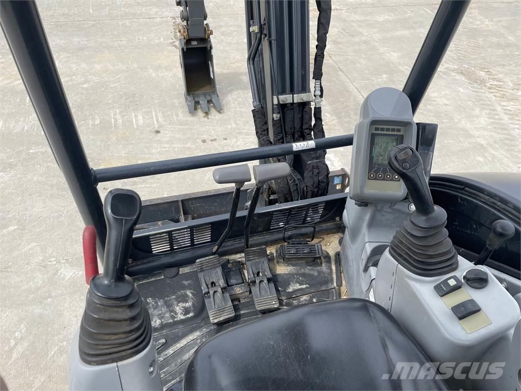John Deere 35G Miniescavatori