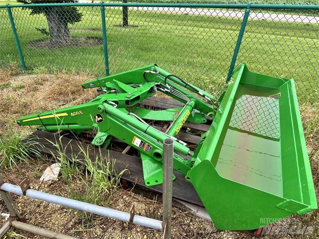 John Deere 400E Trattori