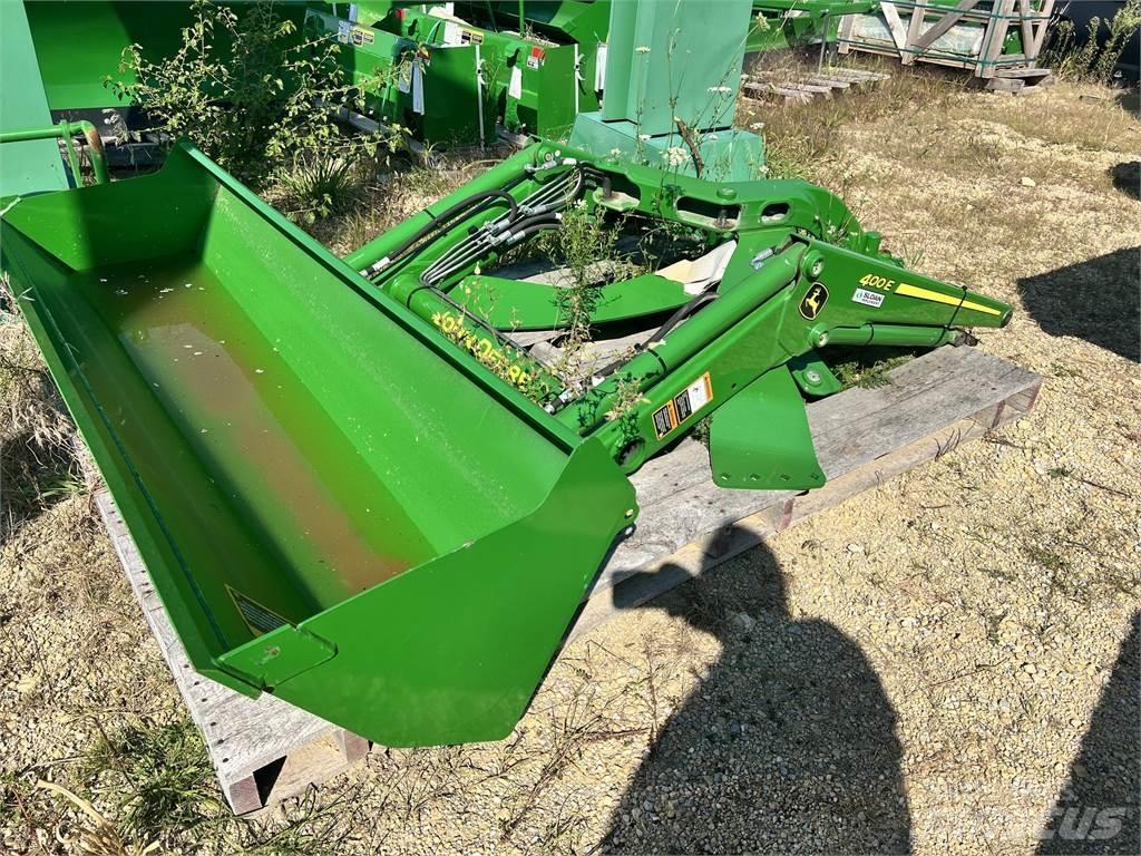John Deere 400E Trattori