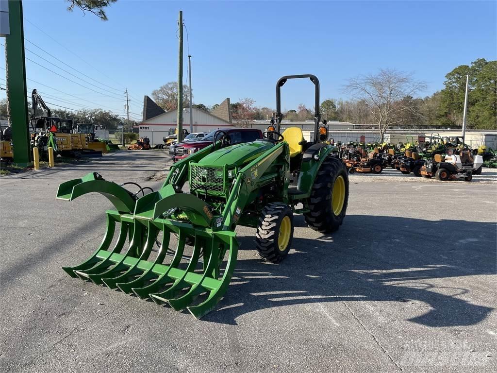 John Deere 4044R Trattori