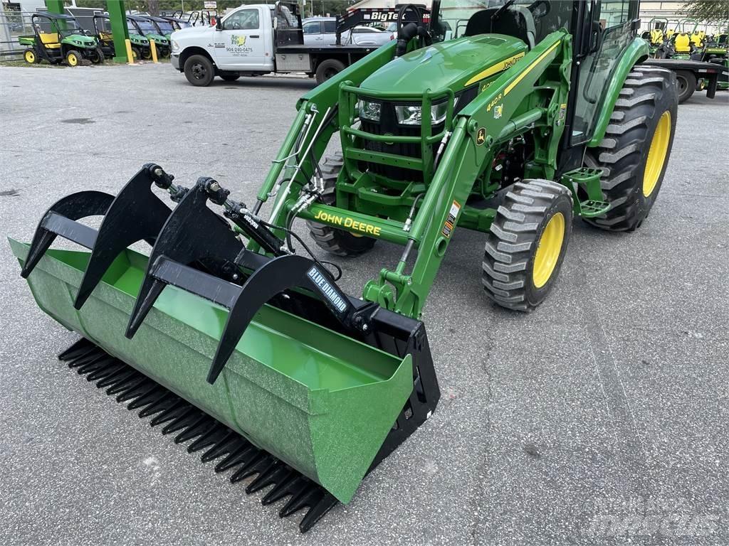 John Deere 4052R Trattori