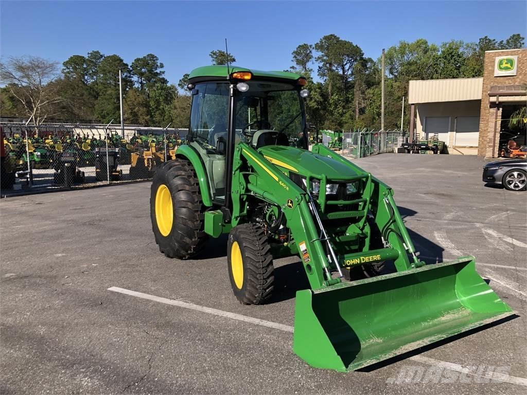 John Deere 4066R Trattori