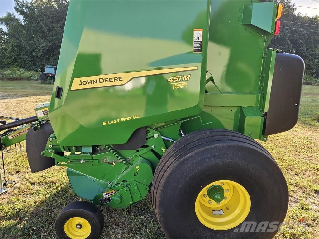 John Deere 451M Rotopresse