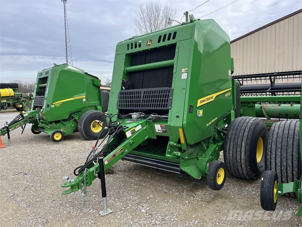 John Deere 451M Rotopresse