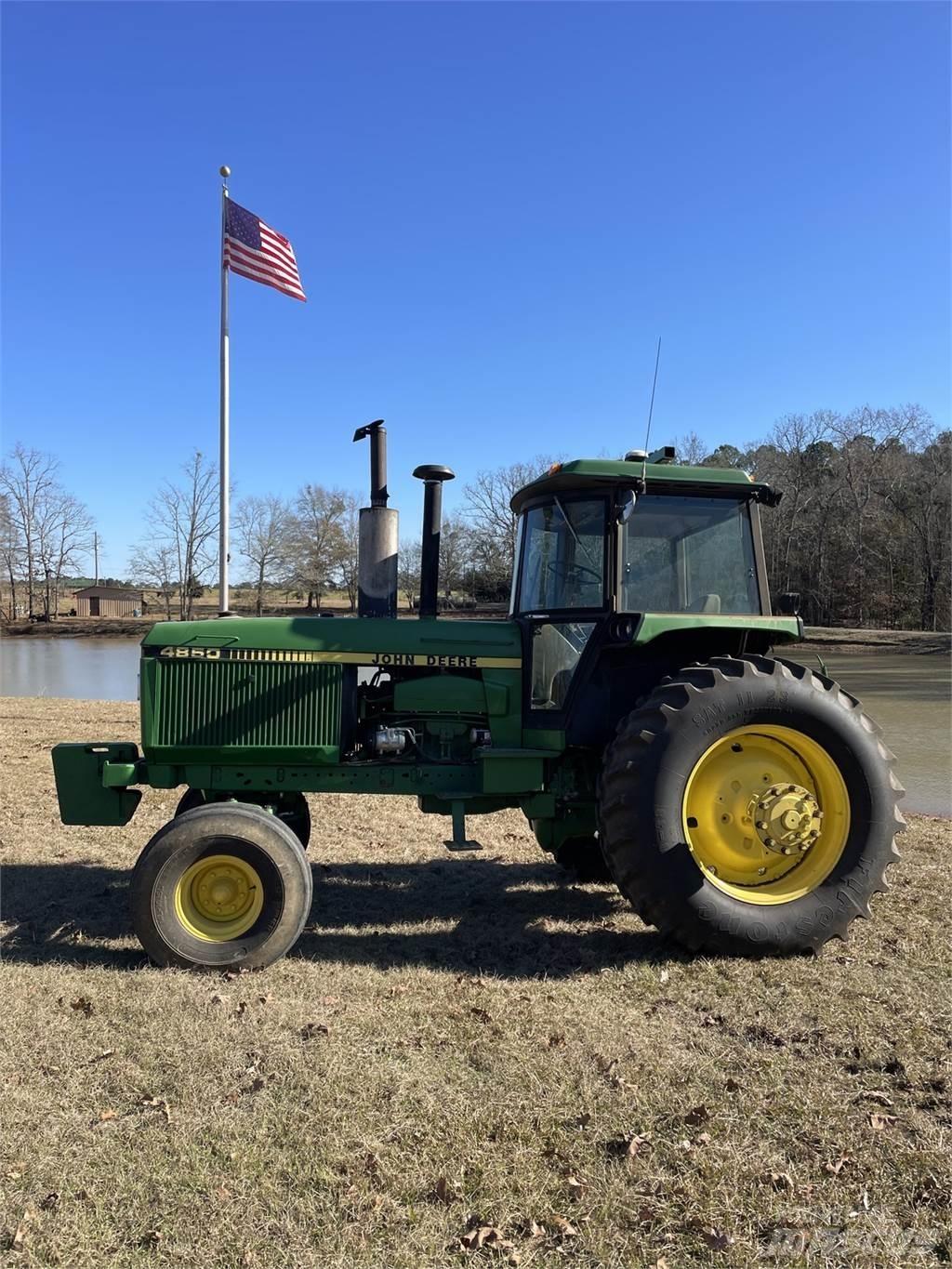 John Deere 4850 Trattori