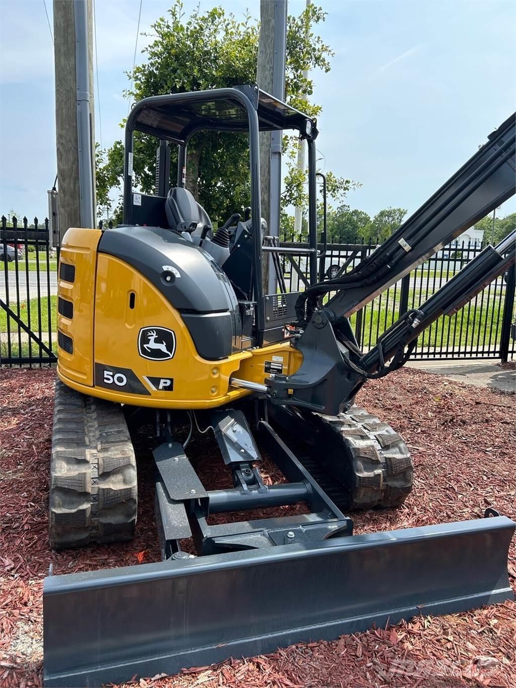 John Deere 50 P Miniescavatori