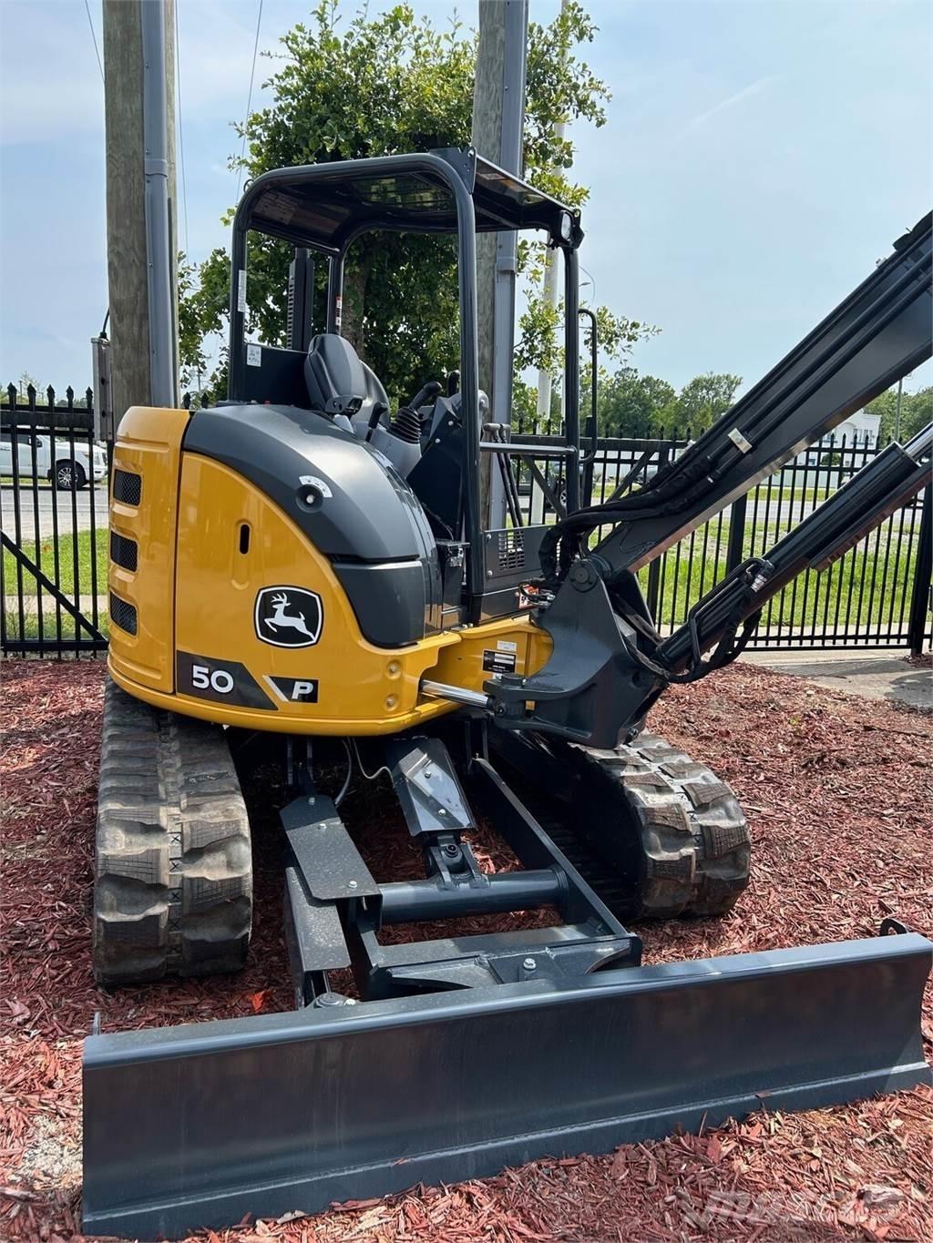 John Deere 50 P Miniescavatori