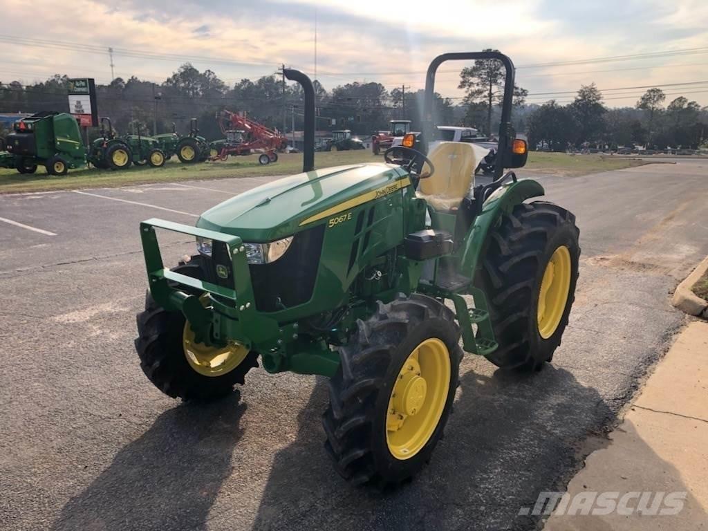 John Deere 5067E Trattori