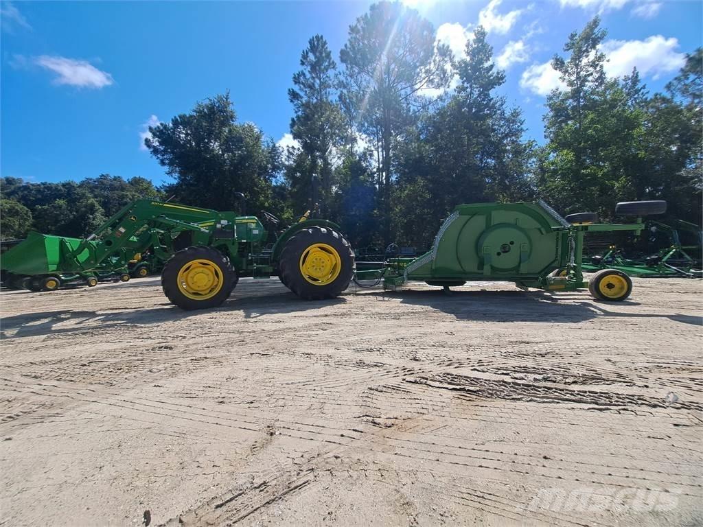 John Deere 5067E Trattori