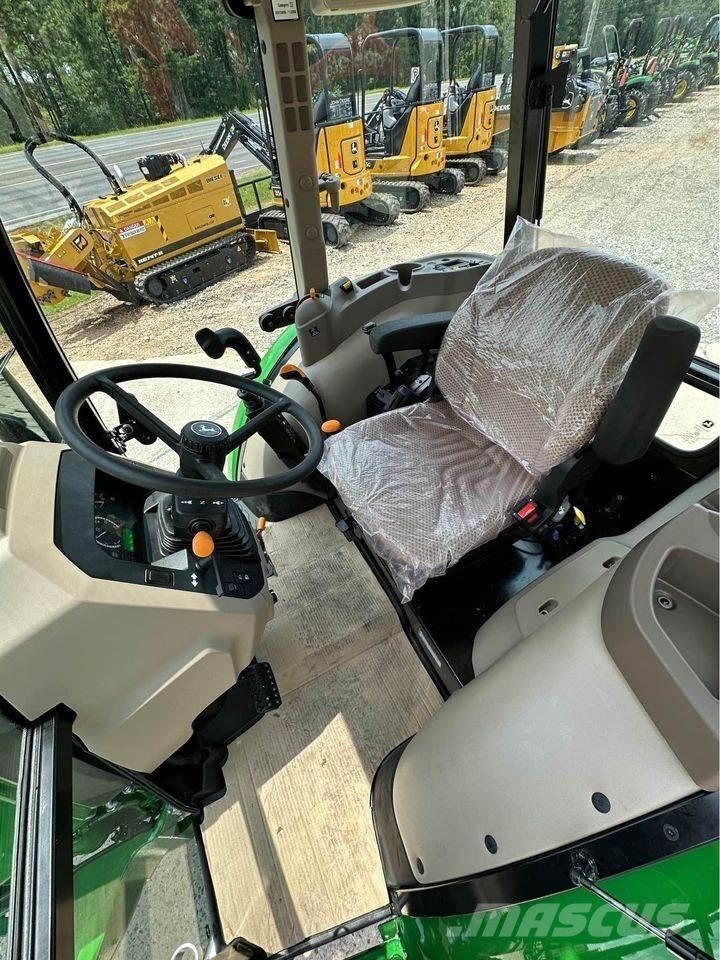John Deere 5067E Trattori