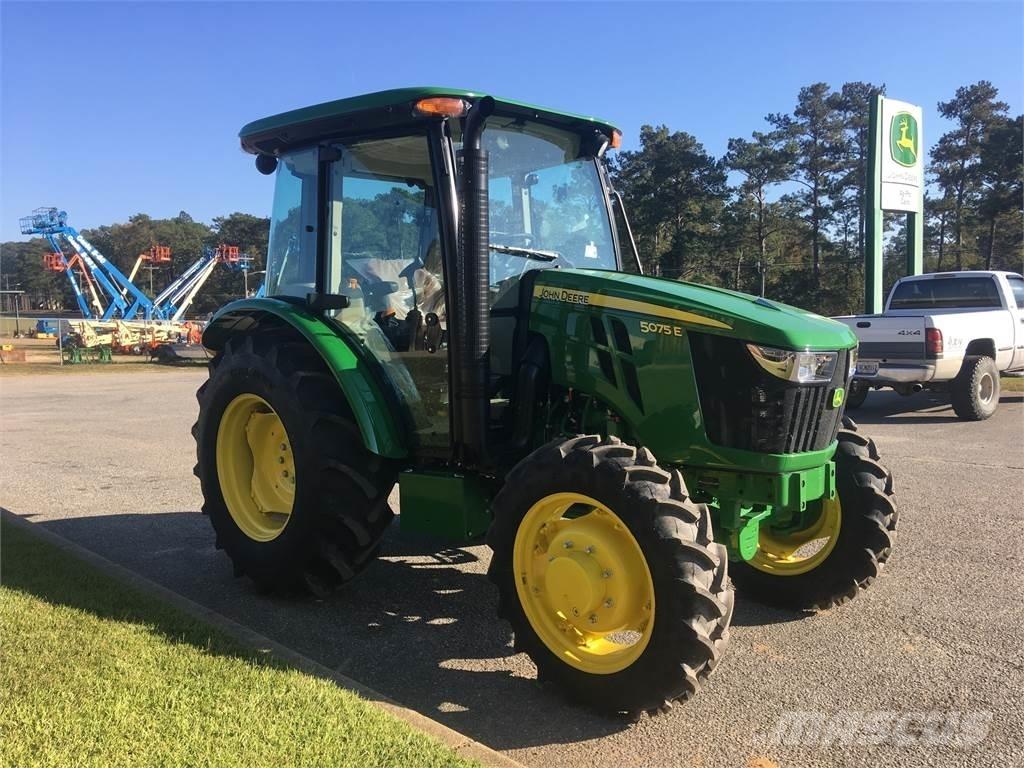 John Deere 5075E Trattori