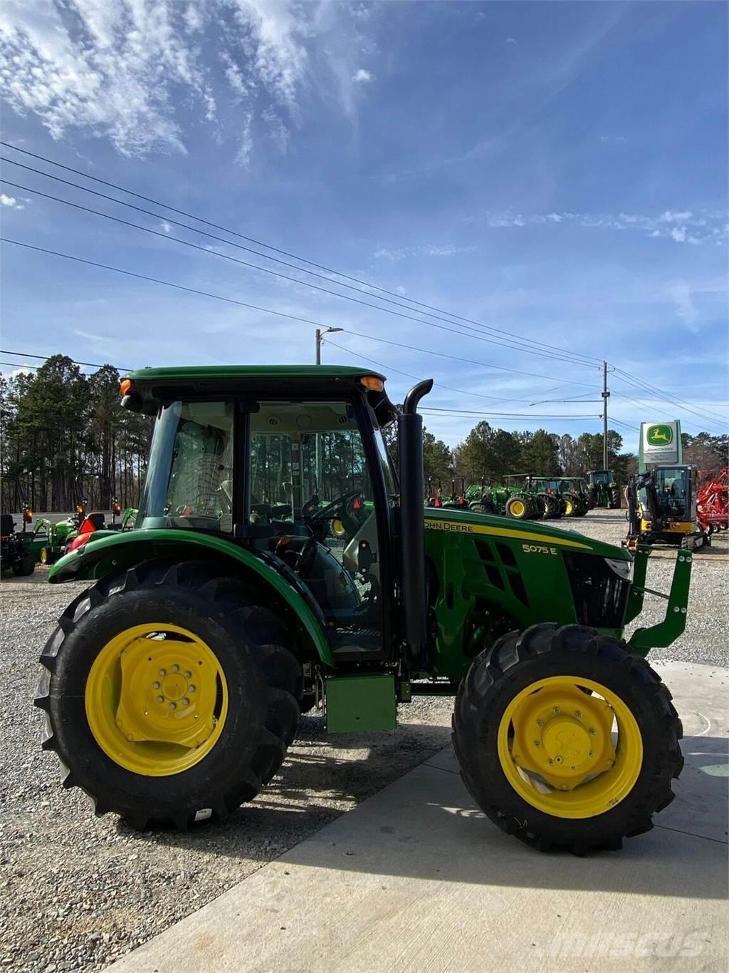 John Deere 5075E Trattori