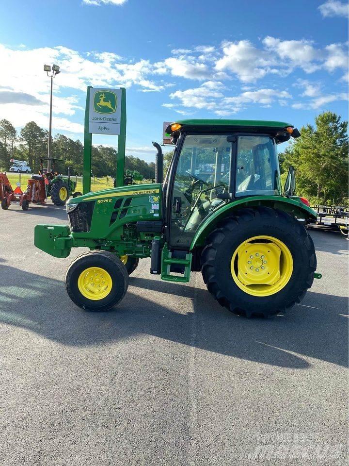 John Deere 5075E Trattori