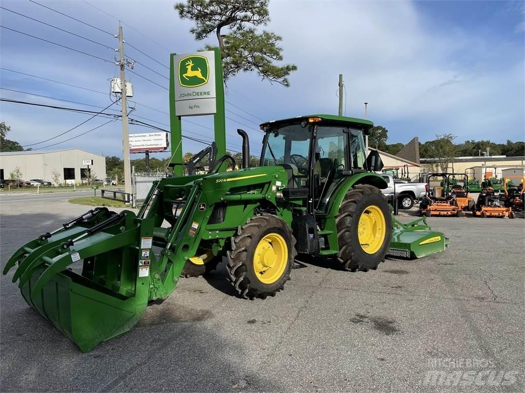 John Deere 5090E Trattori
