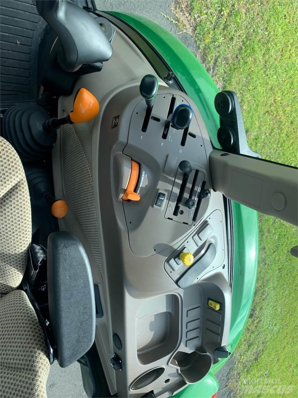 John Deere 5090E Trattori