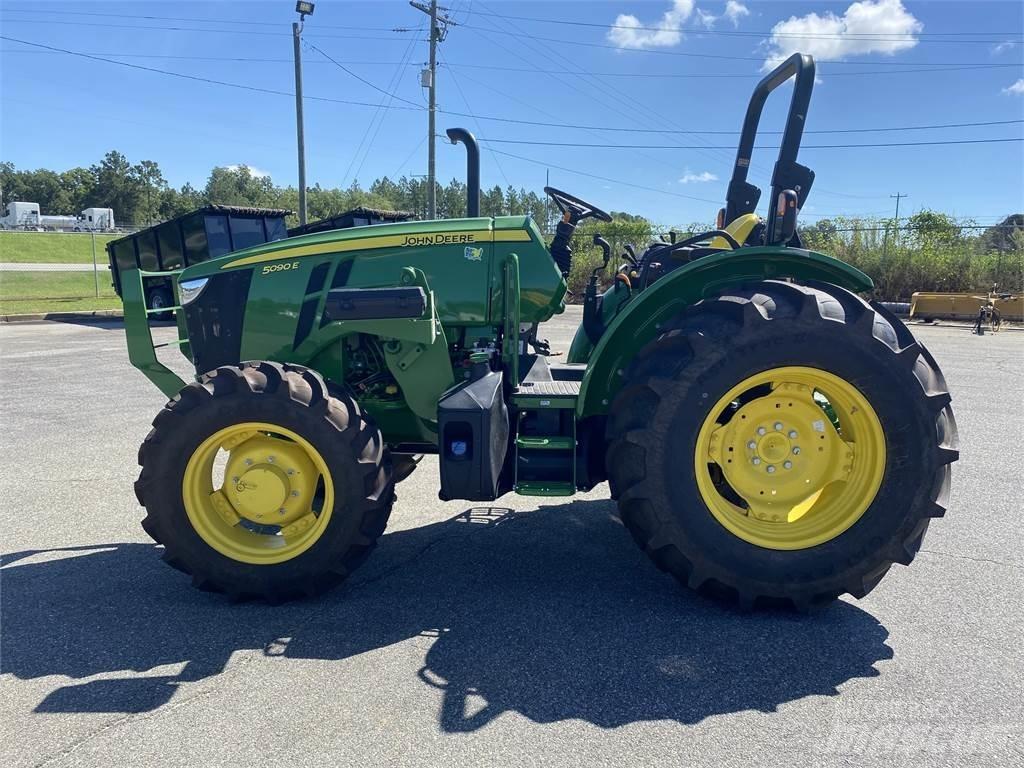 John Deere 5090E Trattori