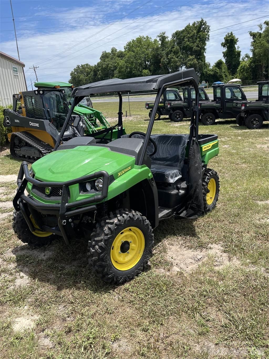 John Deere 560E Veicoli utilitari