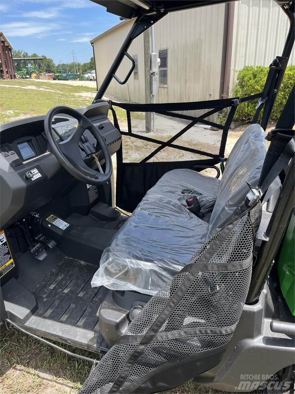John Deere 560E Veicoli utilitari