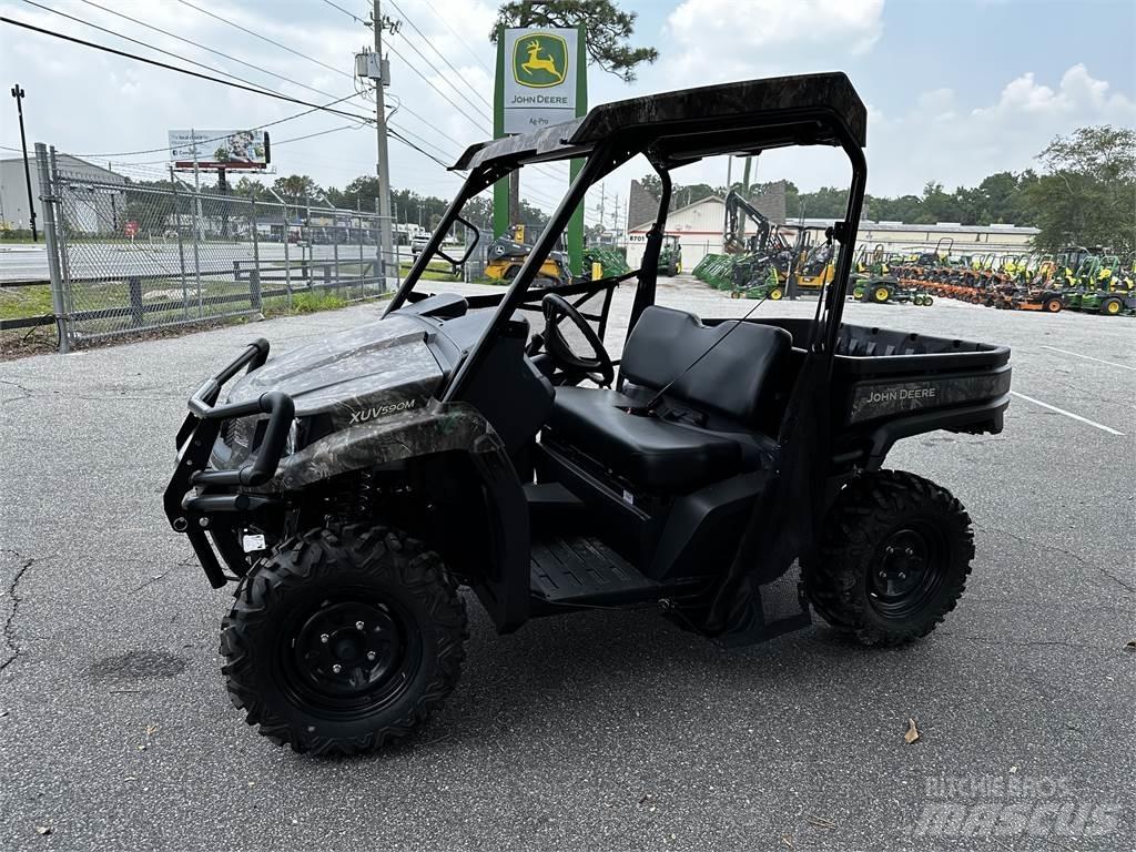 John Deere 590M Veicoli utilitari