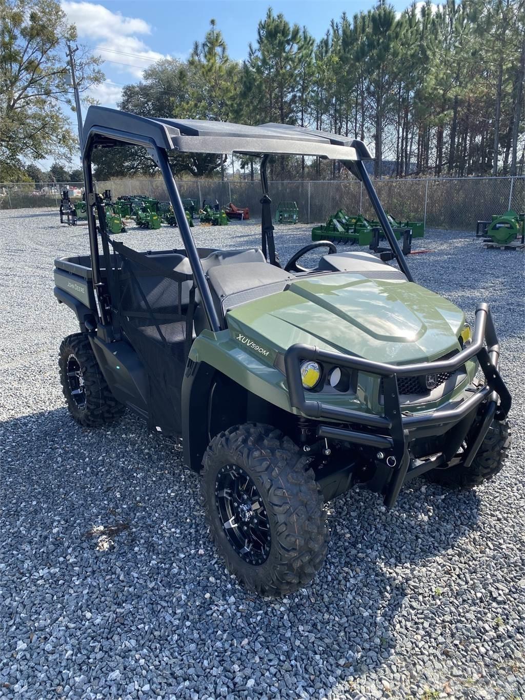 John Deere 590M Veicoli utilitari