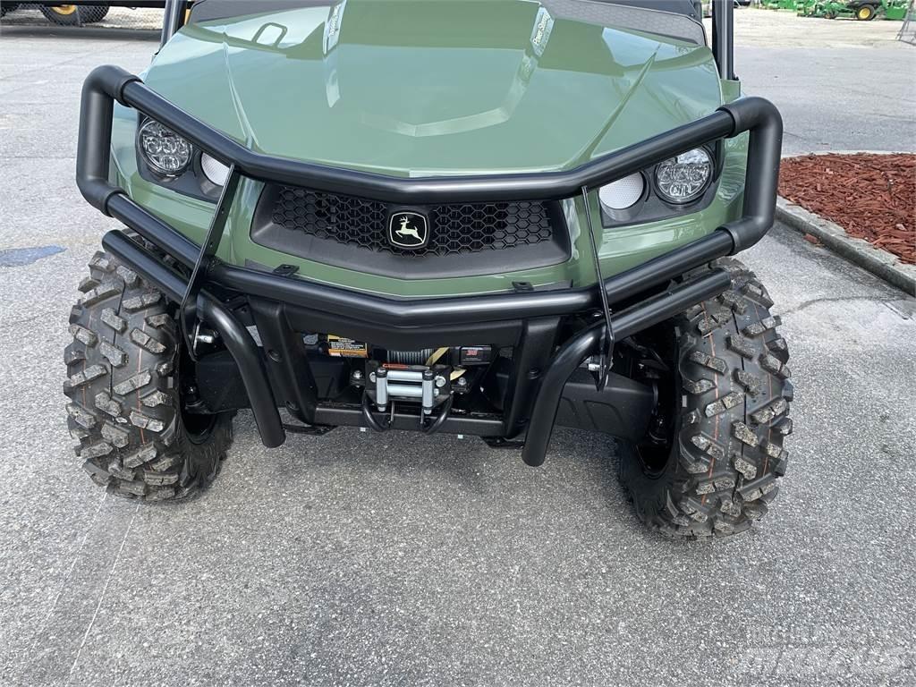 John Deere 590M Veicoli utilitari
