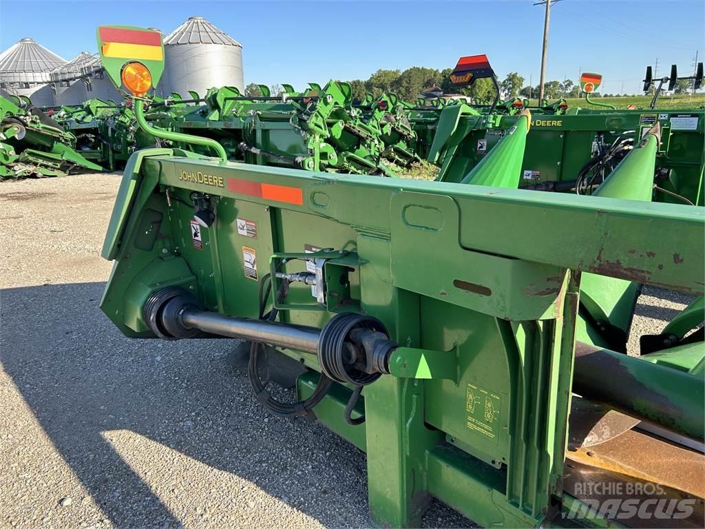 John Deere 608C Accessori per mietitrebbiatrici