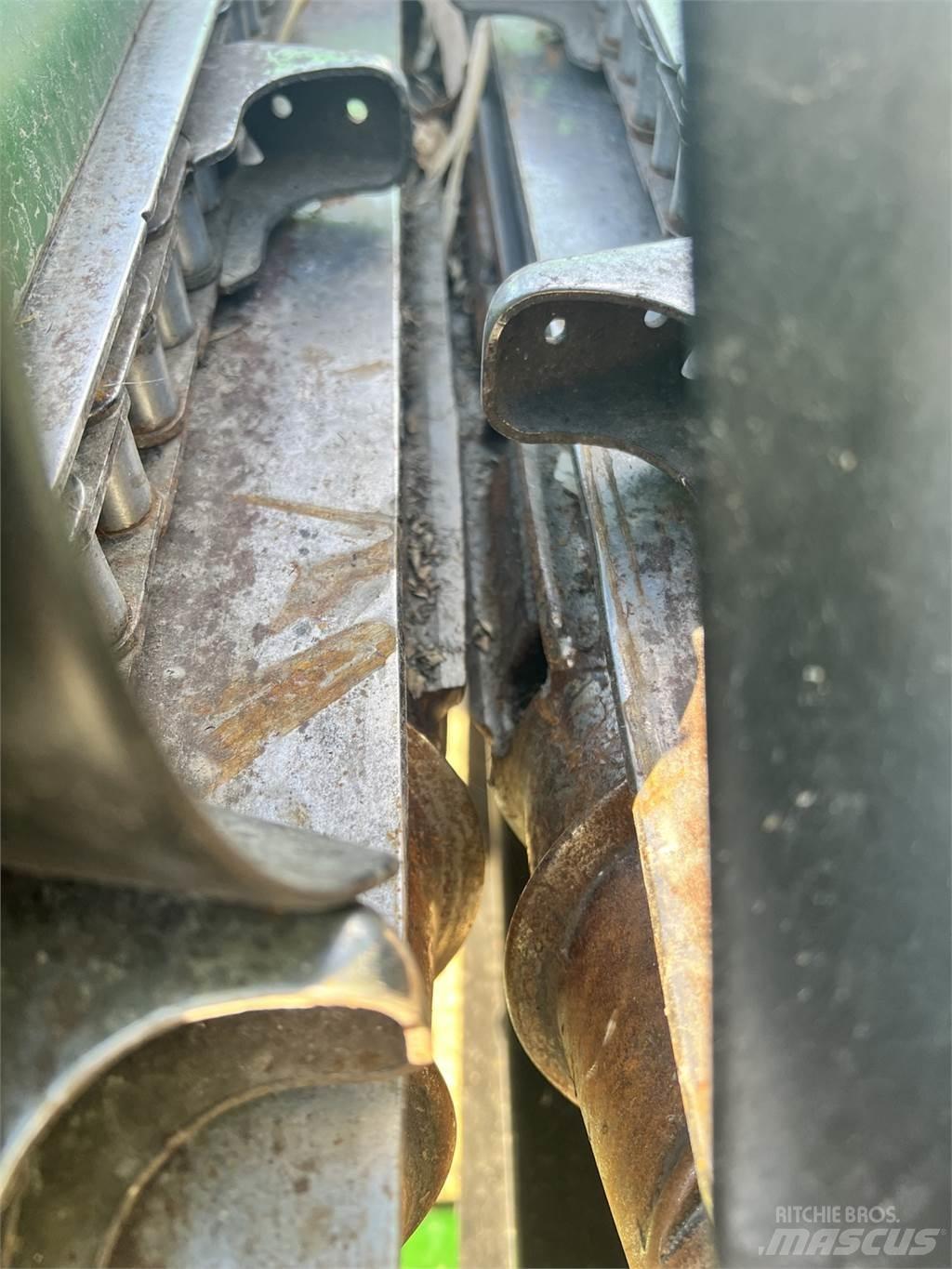 John Deere 608C Accessori per mietitrebbiatrici