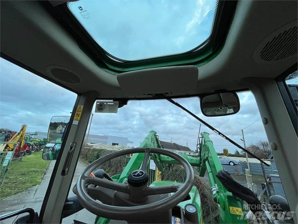 John Deere 6110M Trattori