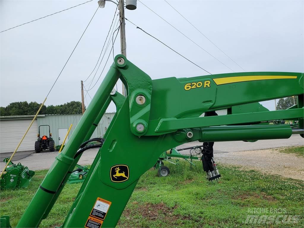 John Deere 620R Trattori