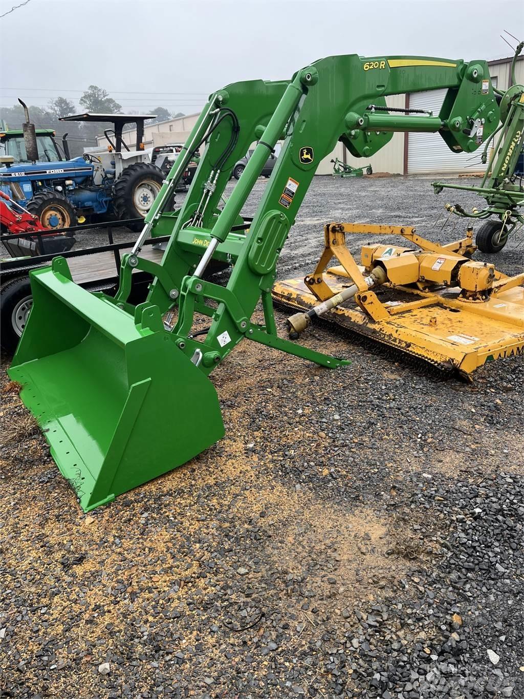 John Deere 620R Trattori