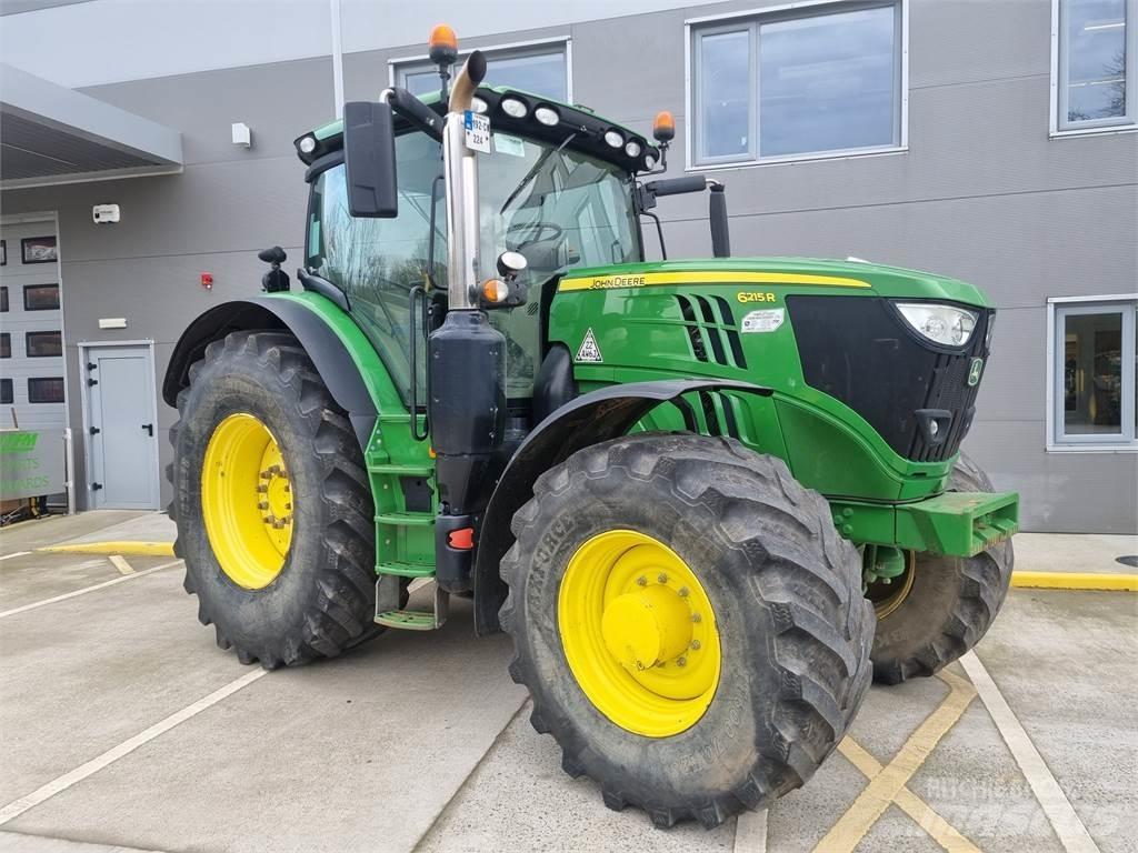 John Deere 6215R Trattori