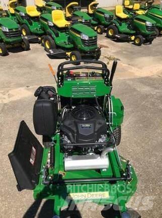 John Deere 636M Trattorini tagliaerba