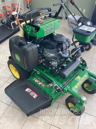 John Deere 636M Trattorini tagliaerba