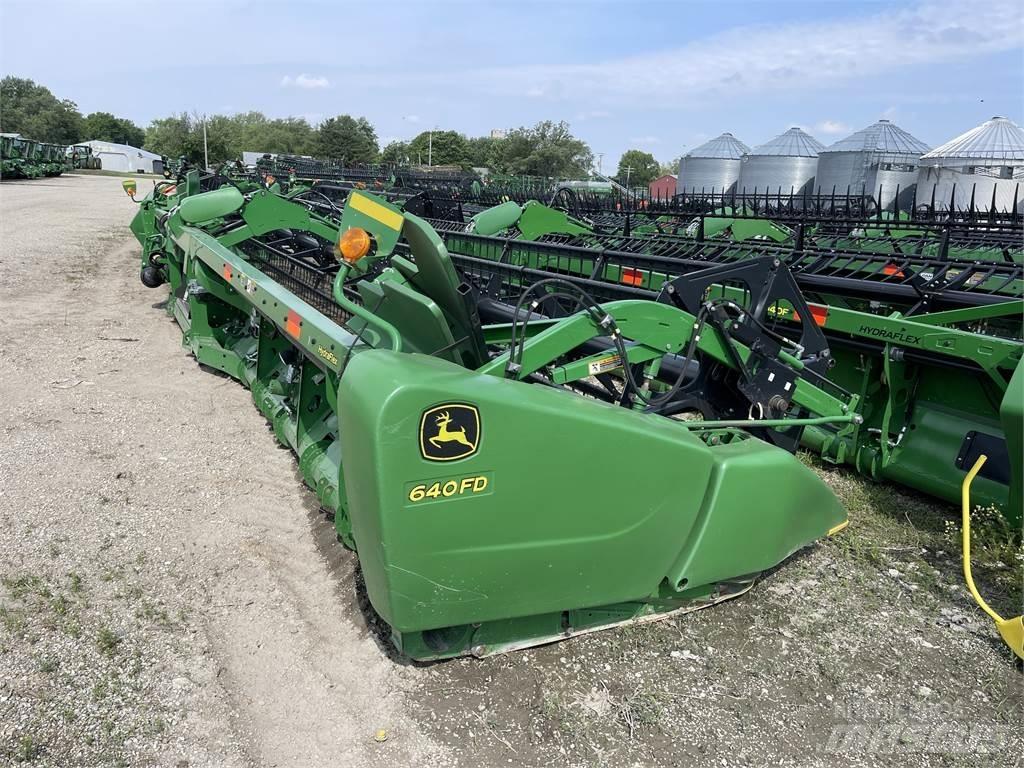 John Deere 640FD Accessori per mietitrebbiatrici