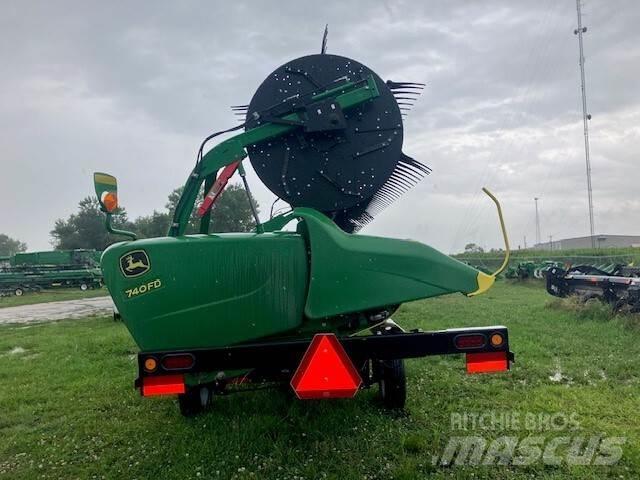 John Deere 712C Accessori per mietitrebbiatrici