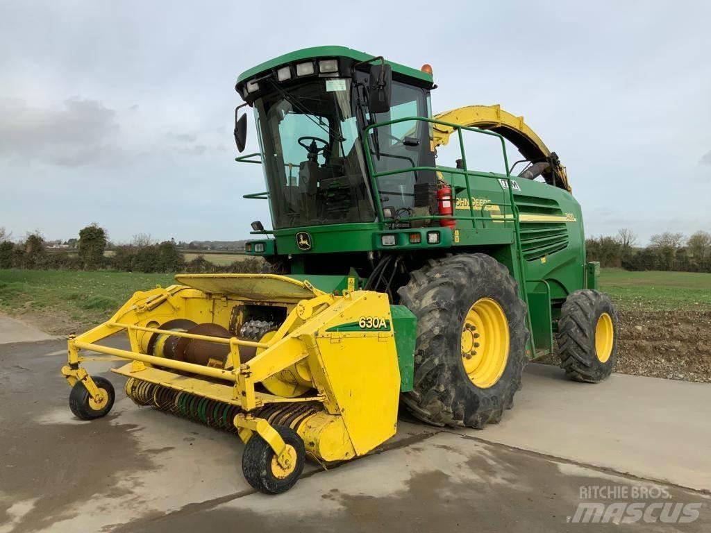 John Deere 7400 Falciatrinciatrici