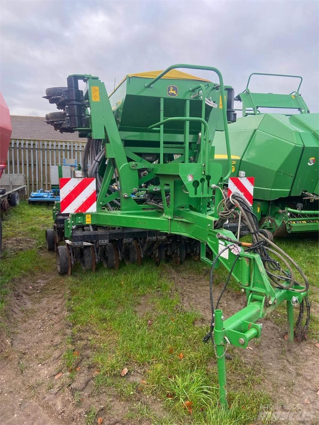 John Deere 750A Perforatrici