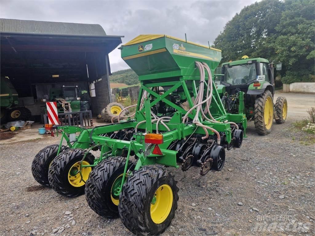 John Deere 750A Perforatrici