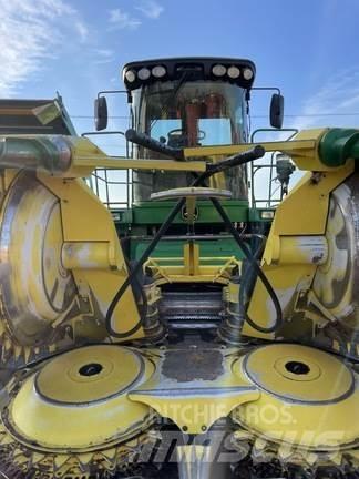 John Deere 7700 Falciatrinciatrici