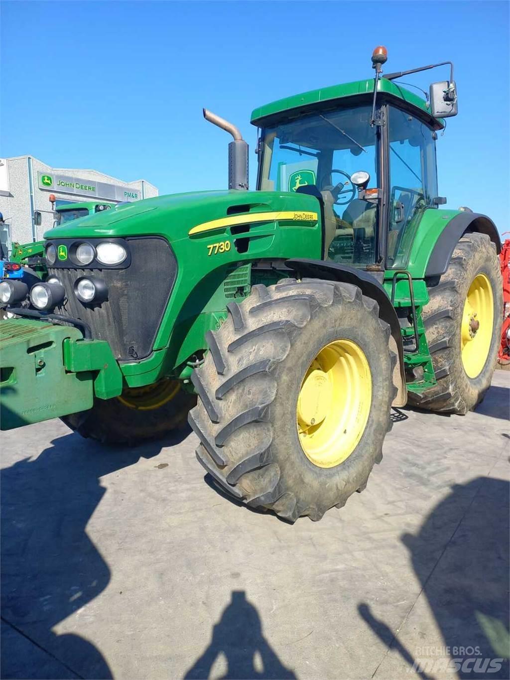John Deere 7820 Trattori