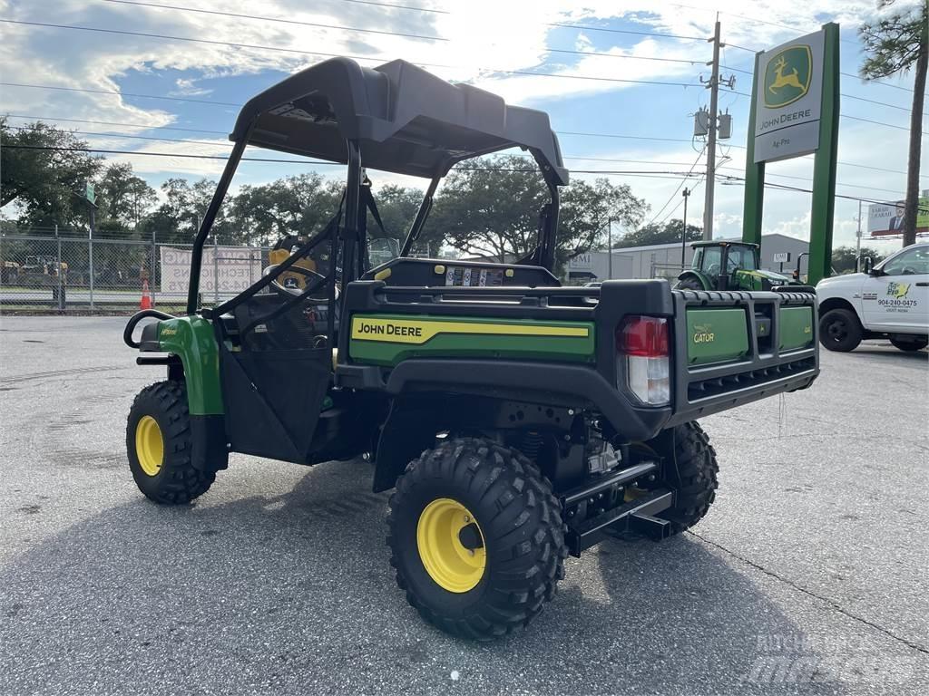 John Deere 815E Veicoli utilitari