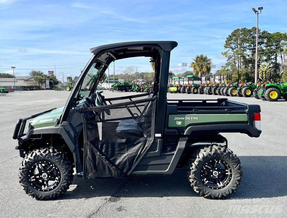 John Deere 835M Veicoli utilitari