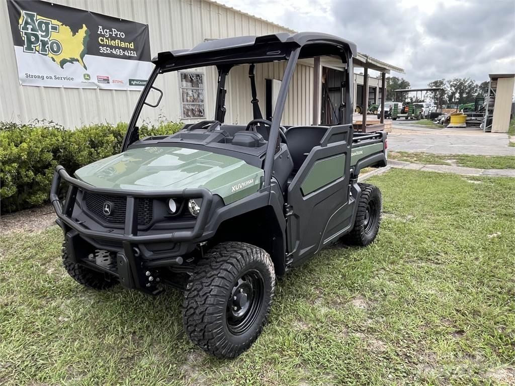 John Deere 835M Veicoli utilitari